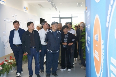 平湖市社经室老干部一行赴恒峰g22调研