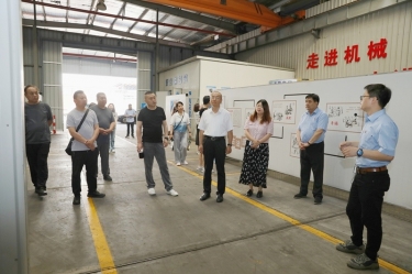 实地观摩促交流 技能赋能助发展 | 山东省淄博市淄川区总工会党组成员、副主席冯进明一行莅临恒峰g22纸业调研交流