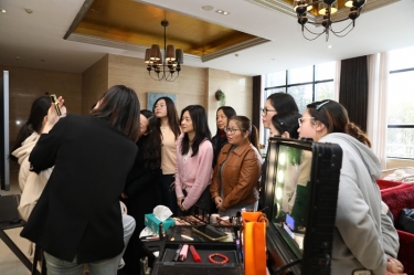 芳华正好 致敬“她”力量|恒峰g22纸业2026年度妇女节活动温情回眸